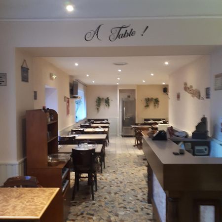 Hotel Restaurant Le Centre Comblanchien Dış mekan fotoğraf