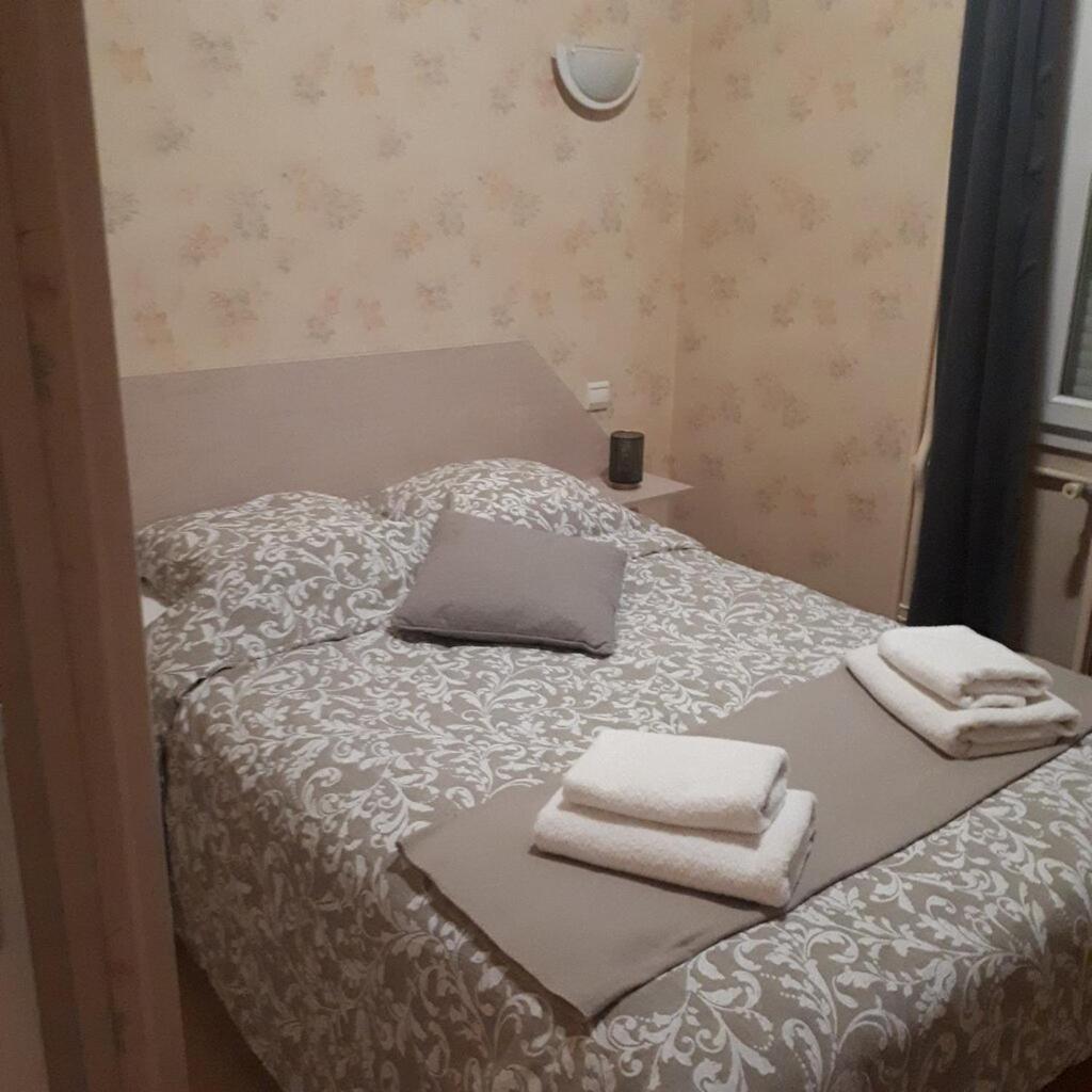 Hotel Restaurant Le Centre Comblanchien Dış mekan fotoğraf